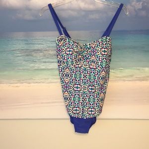 Beach Diva-NWOT-1 Piece Swim Suit-Size 10